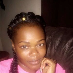 Meet your Posher, Shawna